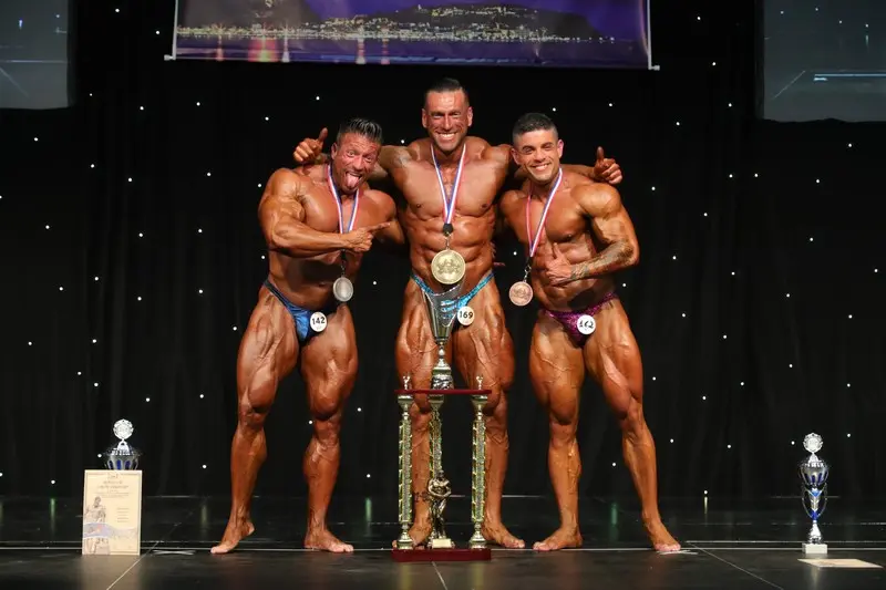 naphilo grecia overall bodybuilding — Galery naphilo grecia overall bodybuilding