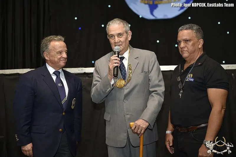 DR. JOSE JOAQUIN PUELLO RECEIVED IFBB GOLD ORDER — Galery DR. JOSE JOAQUIN PUELLO RECEIVED IFBB GOLD ORDER