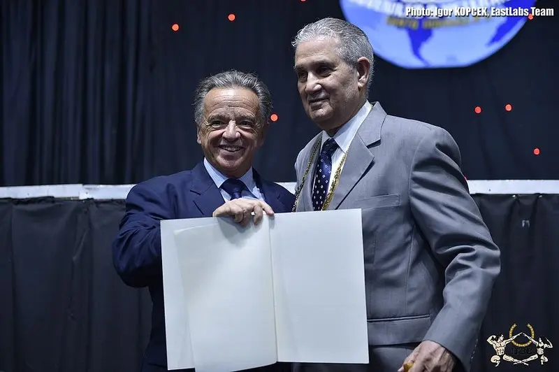 DR. JOSE JOAQUIN PUELLO RECEIVED IFBB GOLD ORDER — Galery DR. JOSE JOAQUIN PUELLO RECEIVED IFBB GOLD ORDER